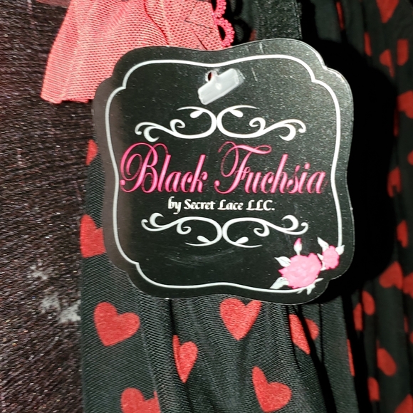 Nighty - Picture 3 of 3